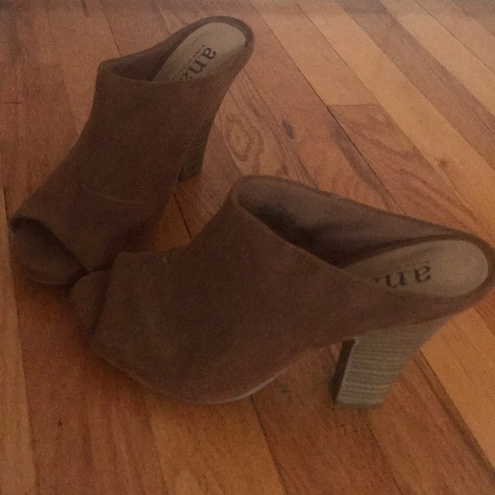 Slip on suede heals